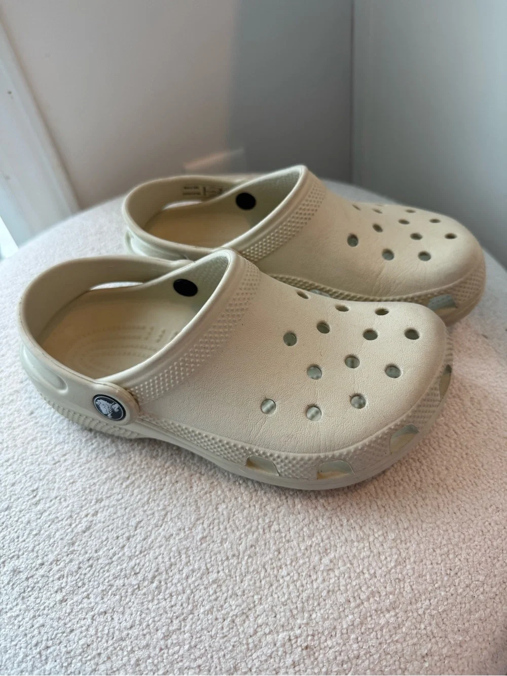 CROCS Kids Classic Clog in Light Cream